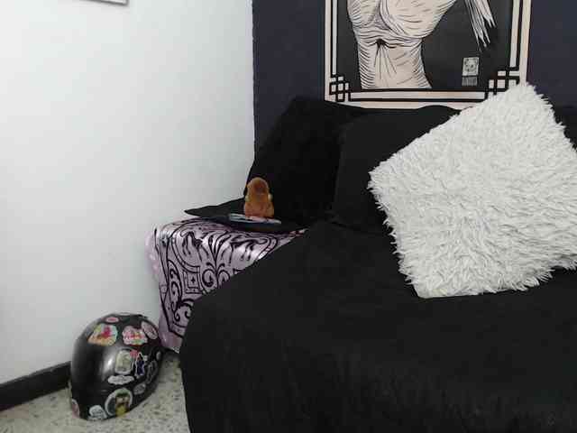 kuromii-chang webcam