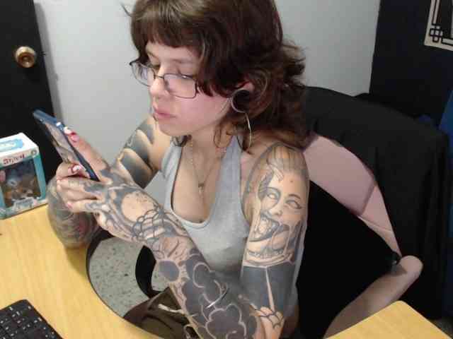 kuromii-chang webcam