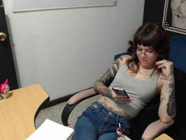 kuromii-chang webcam