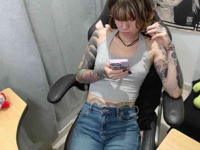 kuromii-chang webcam