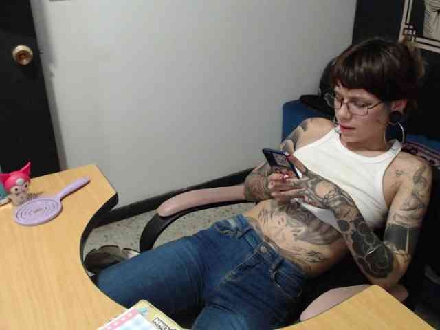 kuromii-chang webcam
