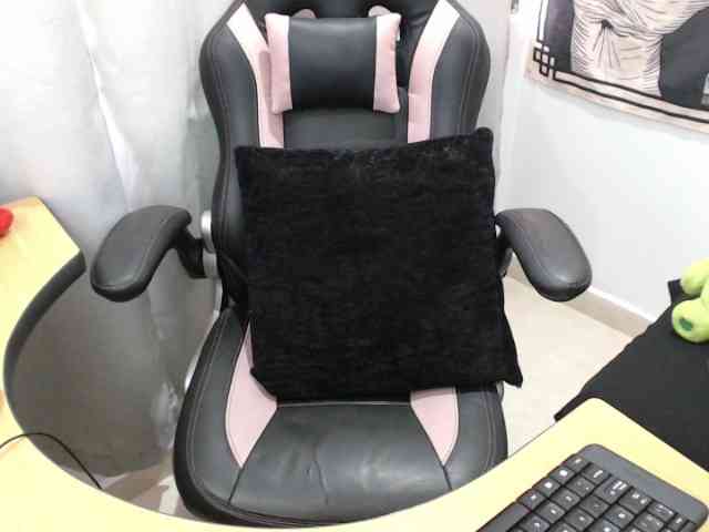 kuromii-chang webcam