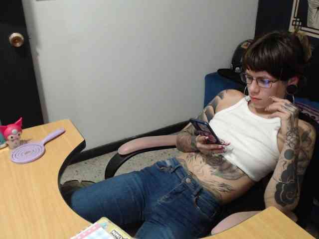 kuromii-chang webcam