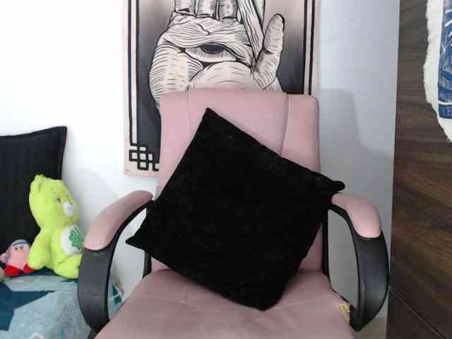 kuromii-chang webcam