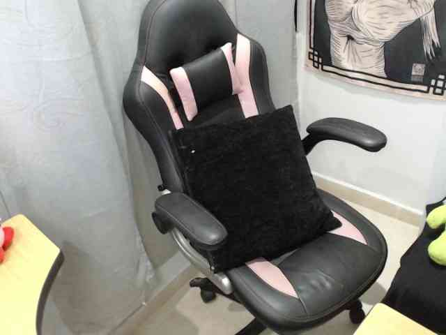 kuromii-chang webcam