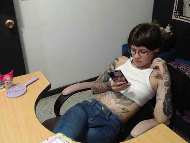 kuromii-chang webcam