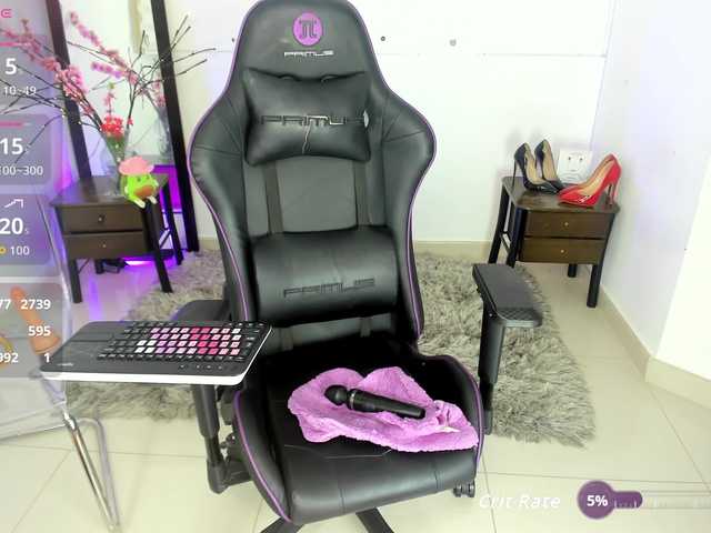 nathashamoon's BongaCams show and profile