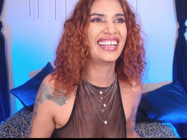 AgathaTenebri's BongaCams show and profile