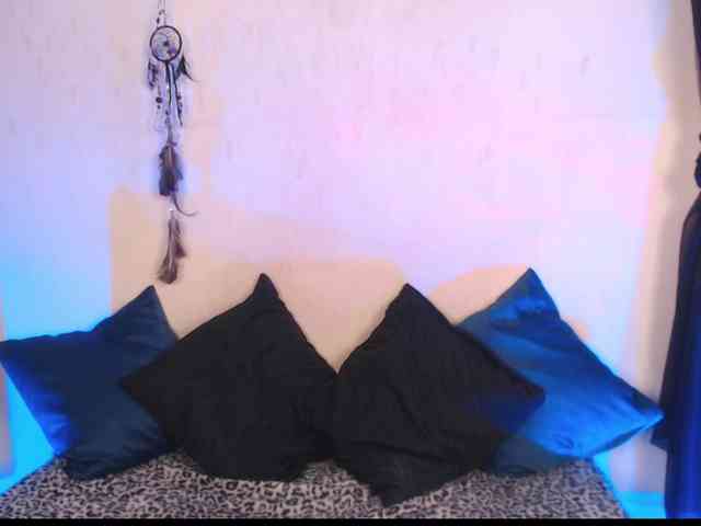 AgathaTenebri webcam