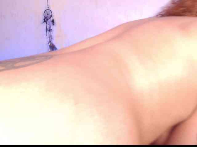 AgathaTenebri webcam