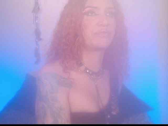 AgathaTenebri webcam