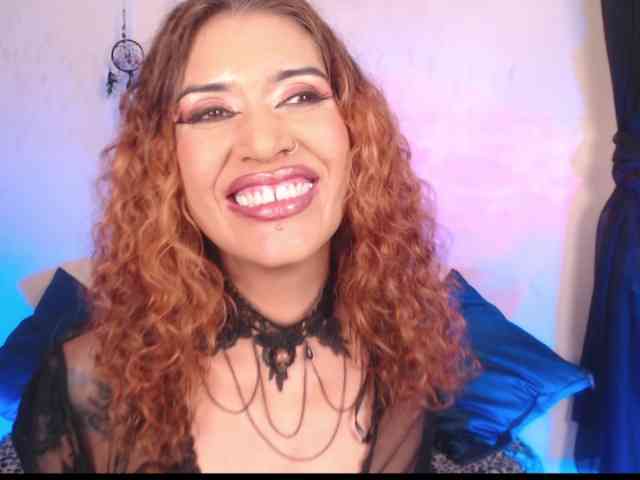 AgathaTenebri webcam