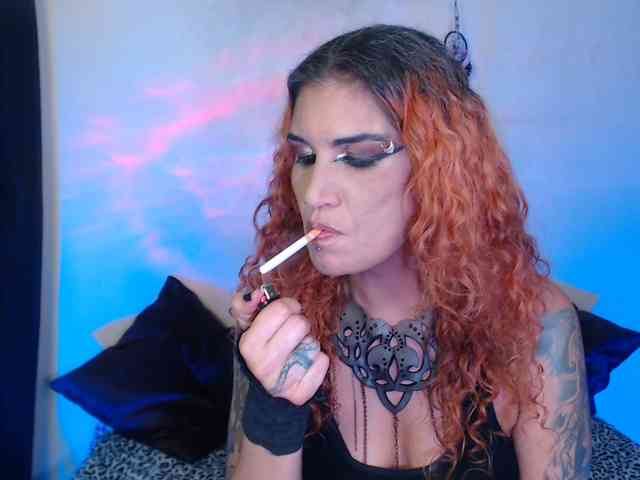 AgathaTenebri webcam