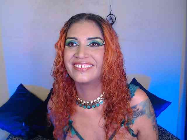 AgathaTenebri webcam