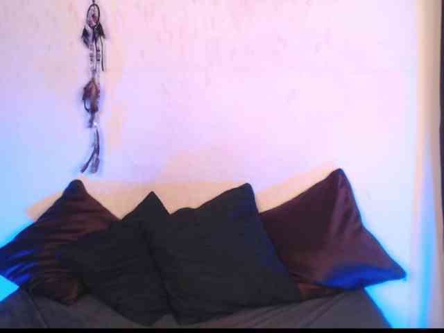 AgathaTenebri webcam