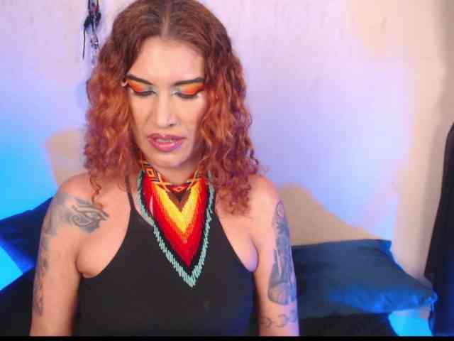 AgathaTenebri webcam