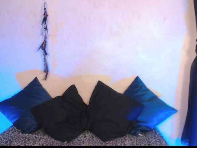 AgathaTenebri webcam