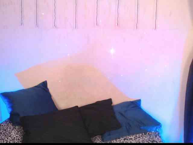 AgathaTenebri webcam