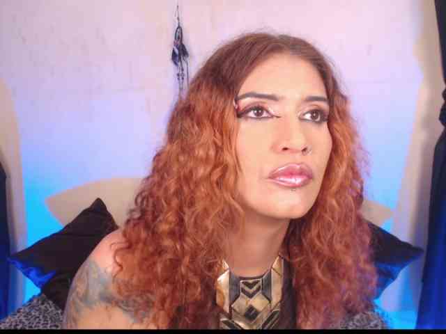 AgathaTenebri webcam