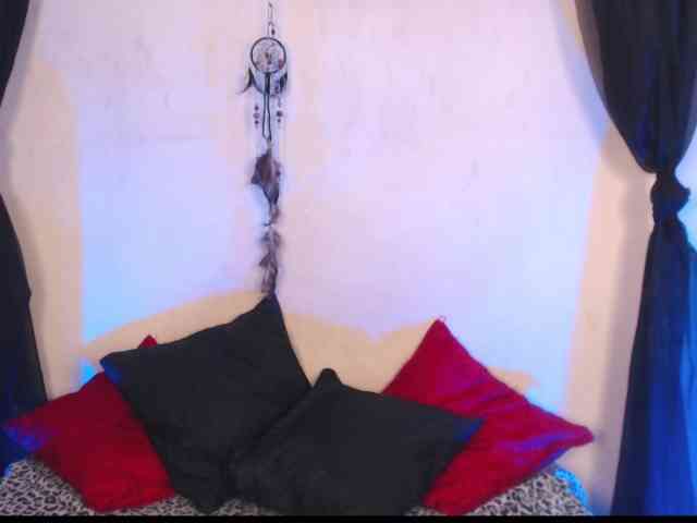 AgathaTenebri webcam