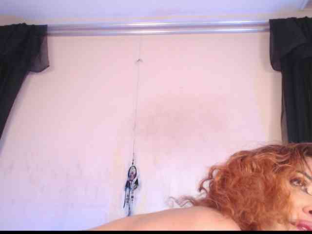 AgathaTenebri webcam