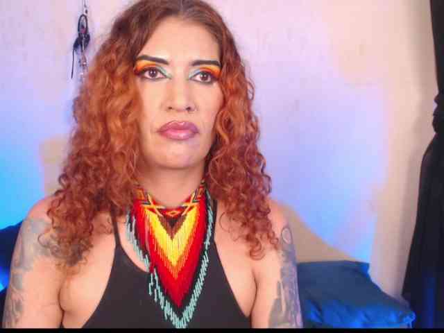 AgathaTenebri webcam