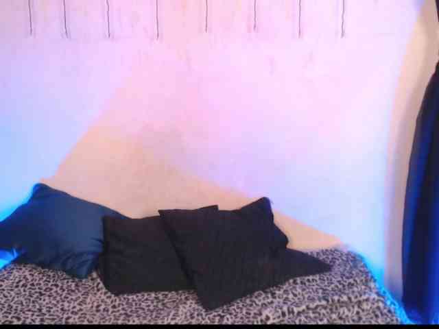 AgathaTenebri webcam