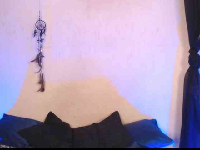 AgathaTenebri webcam