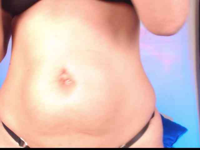 AgathaTenebri webcam