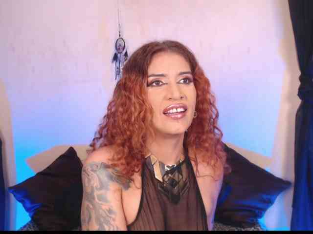 AgathaTenebri webcam