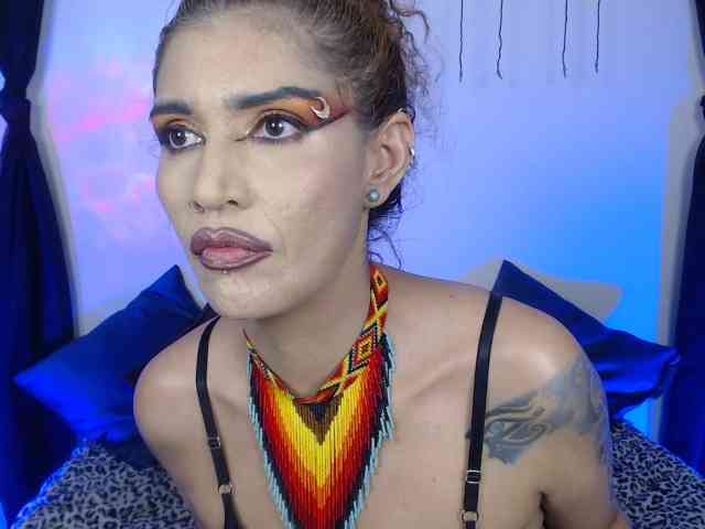 AgathaTenebri webcam