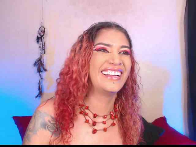 AgathaTenebri webcam