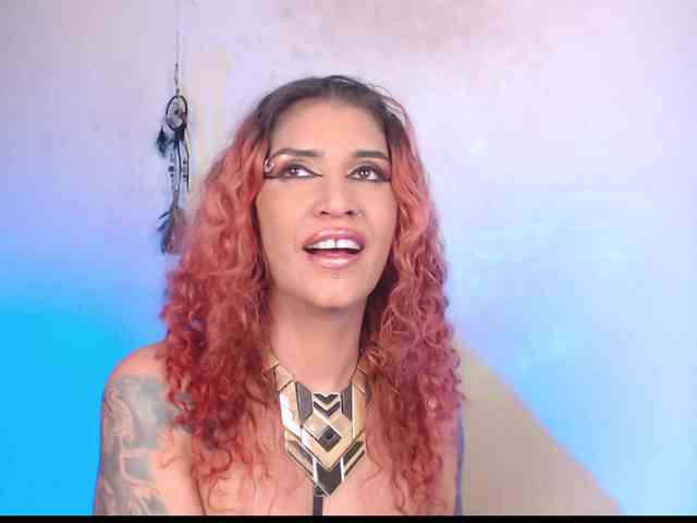 AgathaTenebri webcam