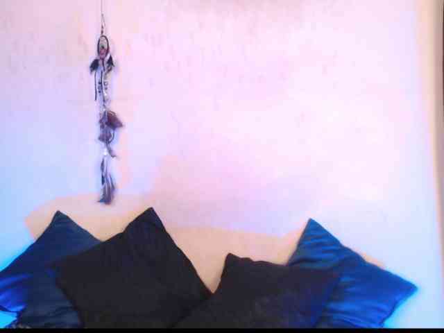 AgathaTenebri webcam