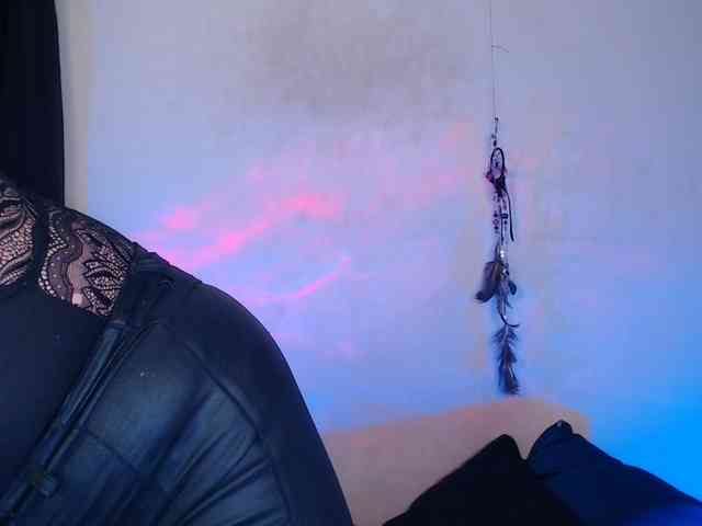 AgathaTenebri webcam