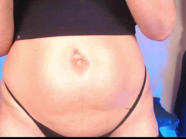 AgathaTenebri webcam