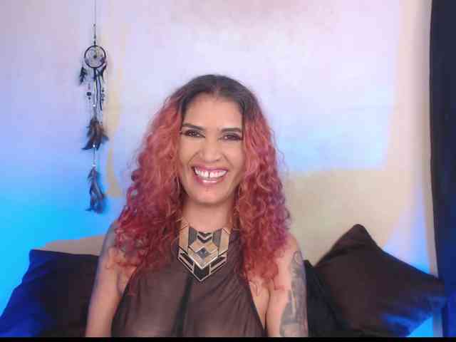 AgathaTenebri webcam