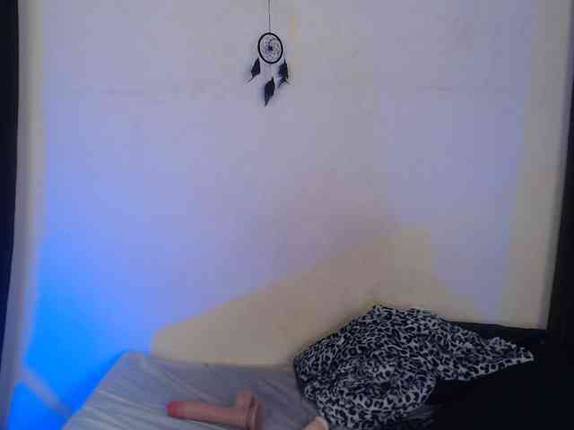 AgathaTenebri webcam