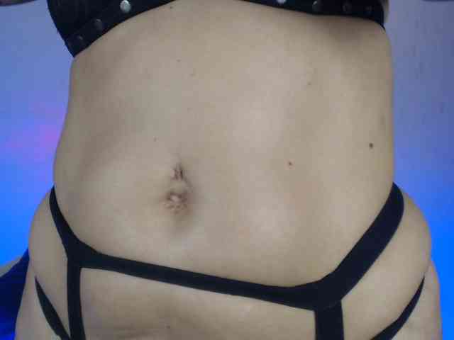 AgathaTenebri webcam