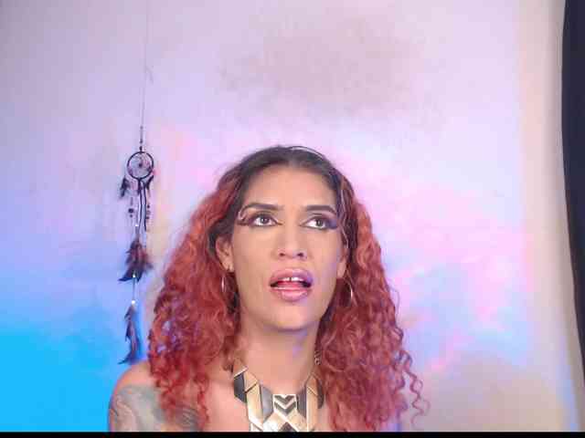 AgathaTenebri webcam