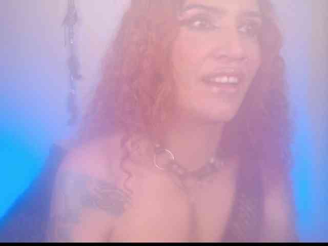 AgathaTenebri webcam