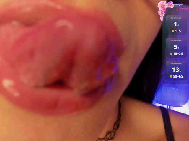-veennus- Live Webcam on BongaCams