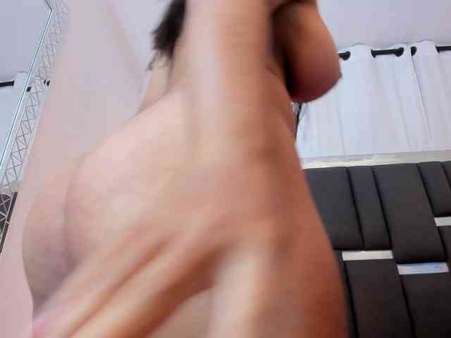 brittany069 webcam