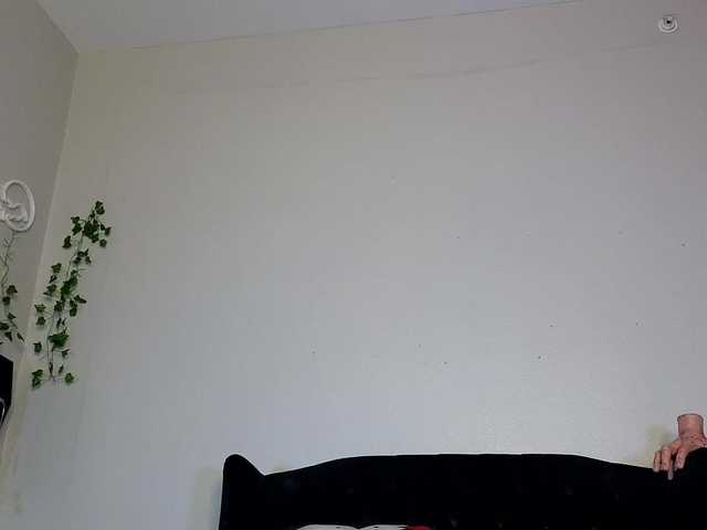 Iveyandjames's BongaCams show and profile