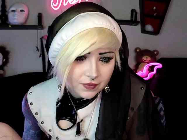 Iveyandjames webcam