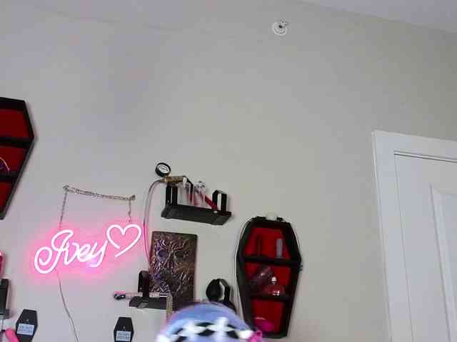 Iveyandjames webcam