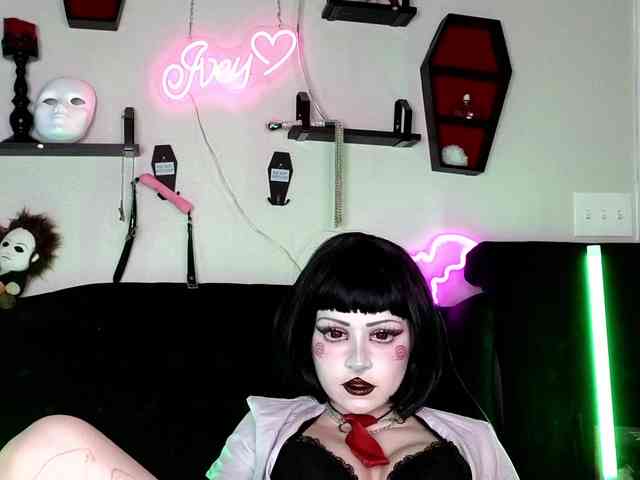 Iveyandjames webcam