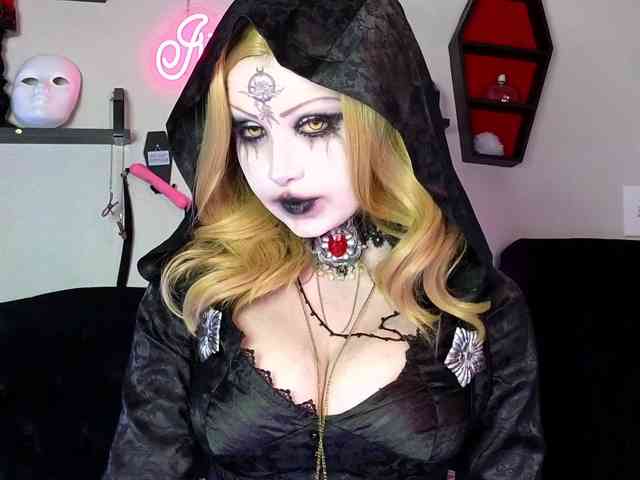 Iveyandjames webcam