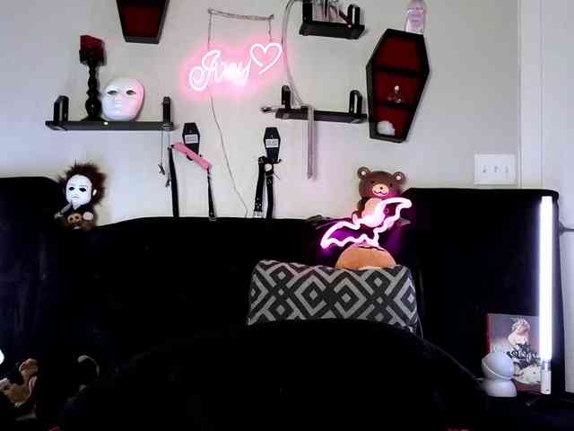 Iveyandjames webcam