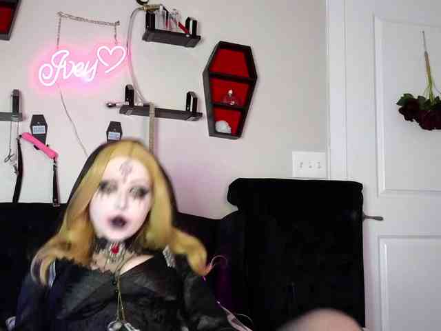 Iveyandjames webcam